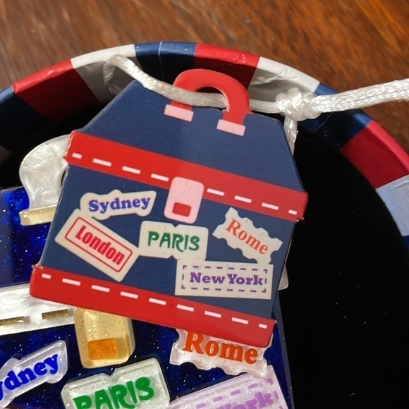 Nib Erstwilder Bon Voyage Brooch - Picture 3 of 5